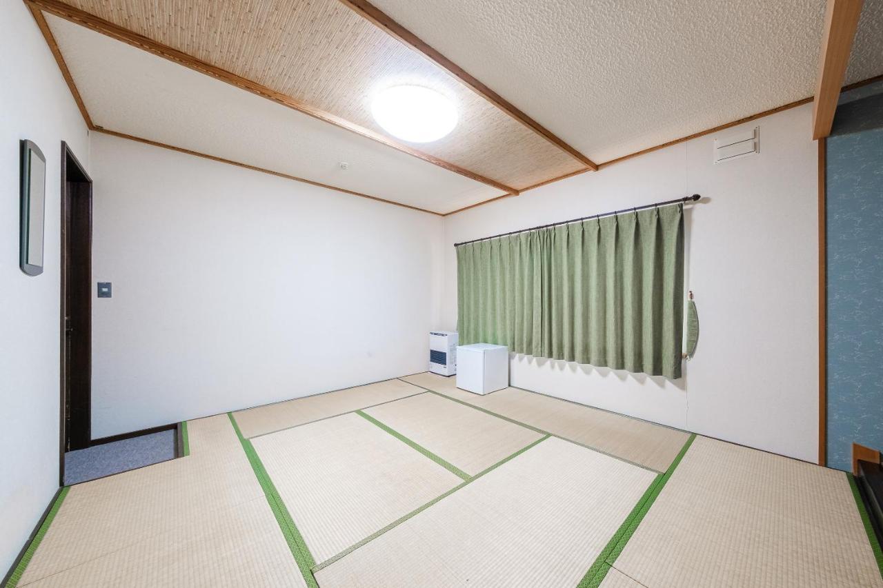 Tabist Shun Hidaka Biratori Hotel Ngoại thất bức ảnh